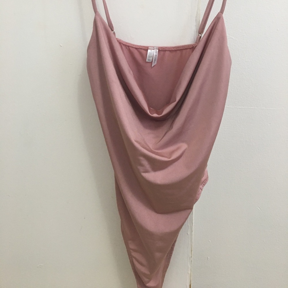 Urban outfitter satin Rose x small body suit  2020